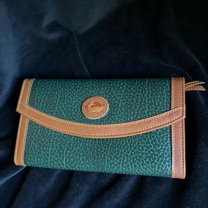 D & B Pebble Grain Continental Clutch Wallet. Forest Green. Lovingly Pre-owned.